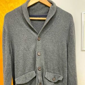 Banana Republic’s Men’s Small Grey Cardigan